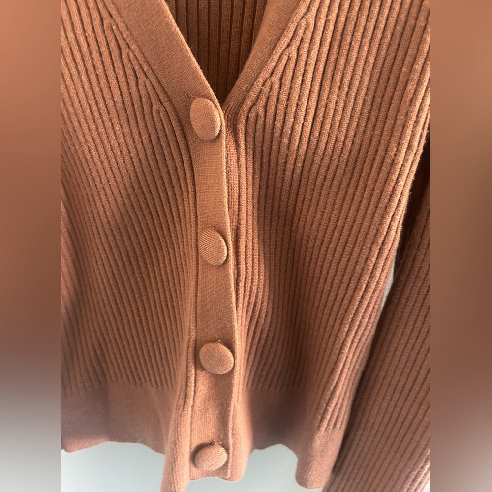 Brown Industry Cardigan with fabric buttons and puff shoulders BNWOT - Picture 7 of 9